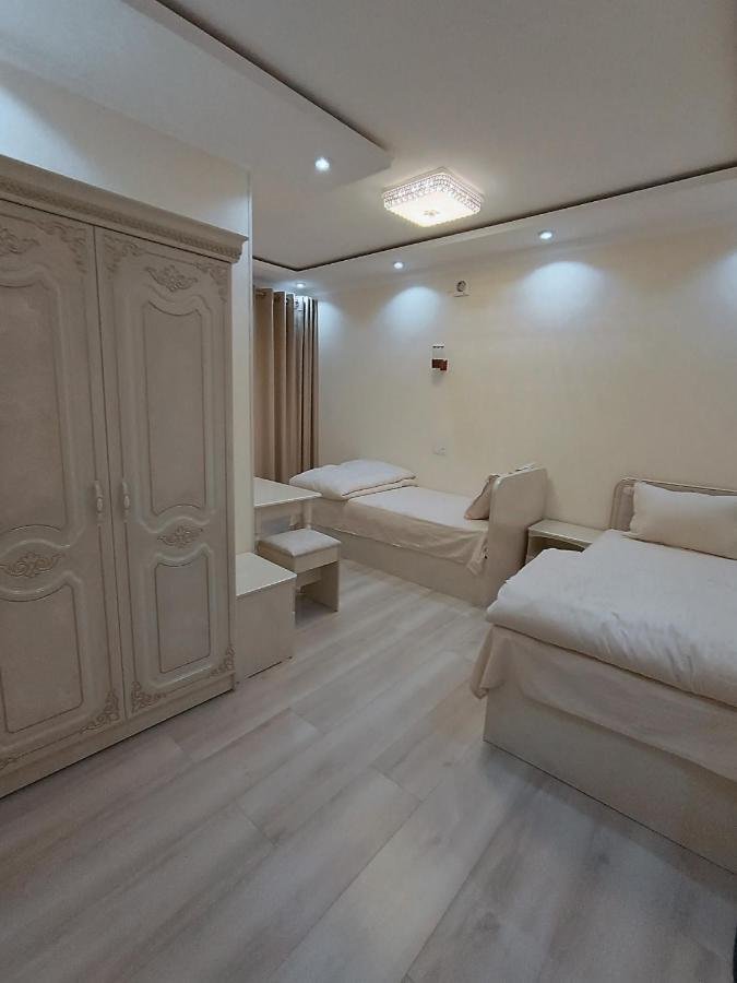 Dari Zanjir Hotell Samarkand Exteriör bild